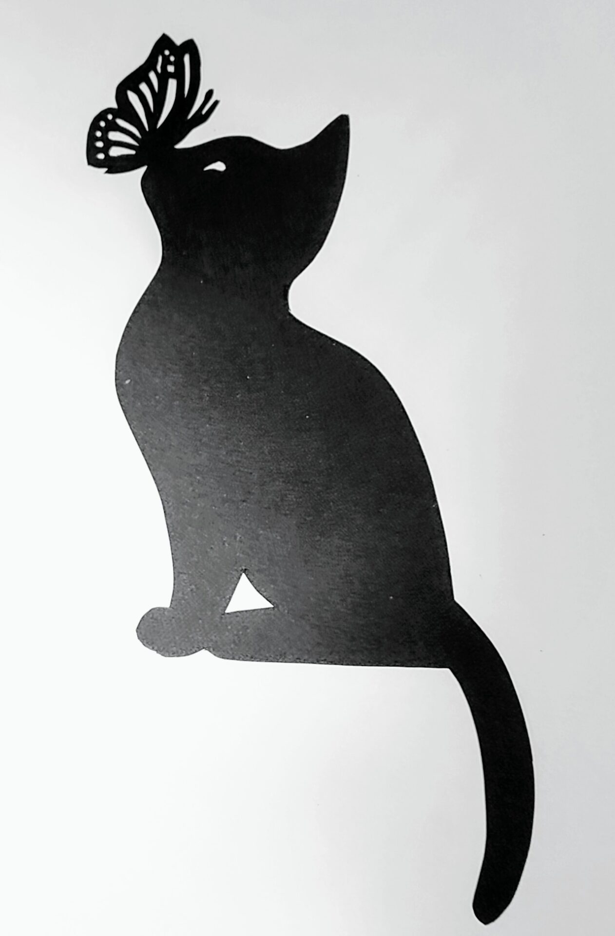 切り絵 蝶々と猫 スイッチカバー等に - 画像 (2)